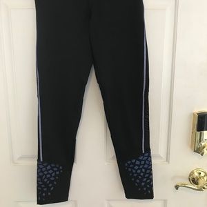 Champion Crop Leggings Size S with Blue Specs